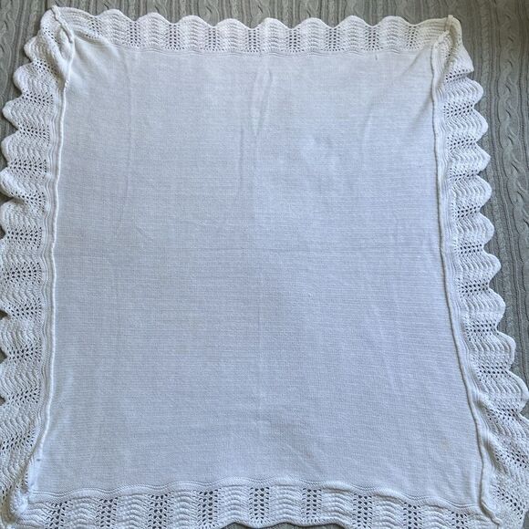 2 Baby Boy White Green Grey Knitted Elephants Blankets - Picture 5 of 5